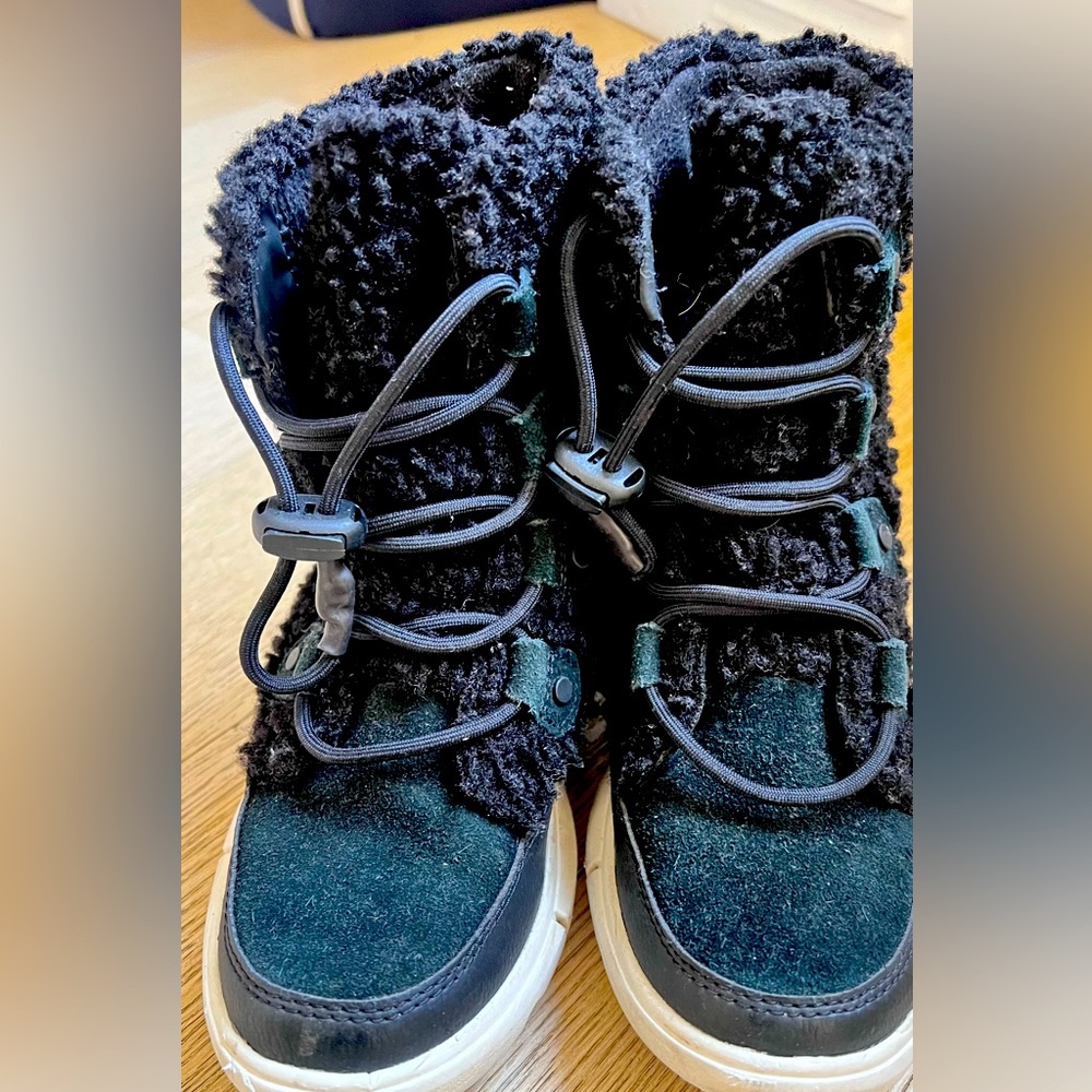 SOREL kids winter high rise snow boots - unisex size 1